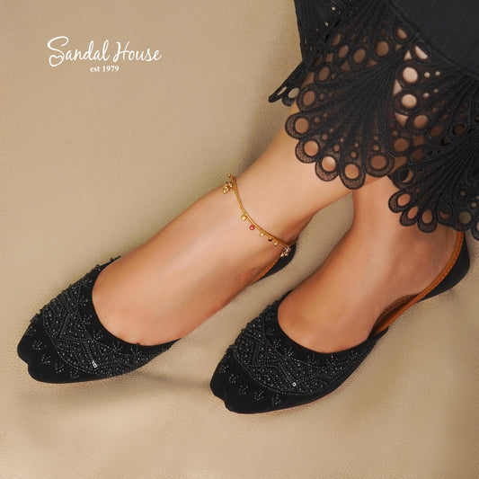 Handmade Ladies Pakistani Indian Khusa Sandal | Sequin and Pearl Punjabi Jutti | Wedding shoes | Gift For Her | Gold Silver Black