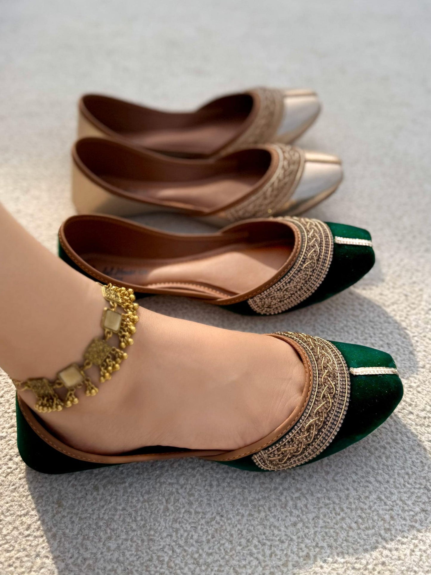 Handmade Ladies Pakistani Indian Khusa Sandal | Diamonte Embroidery Punjabi Juti Wedding shoes | Gift For Her | Gold Silver Black Pink Green