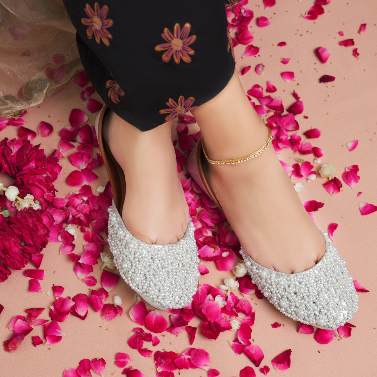 Zari Noor Handmade Pearl Khusa