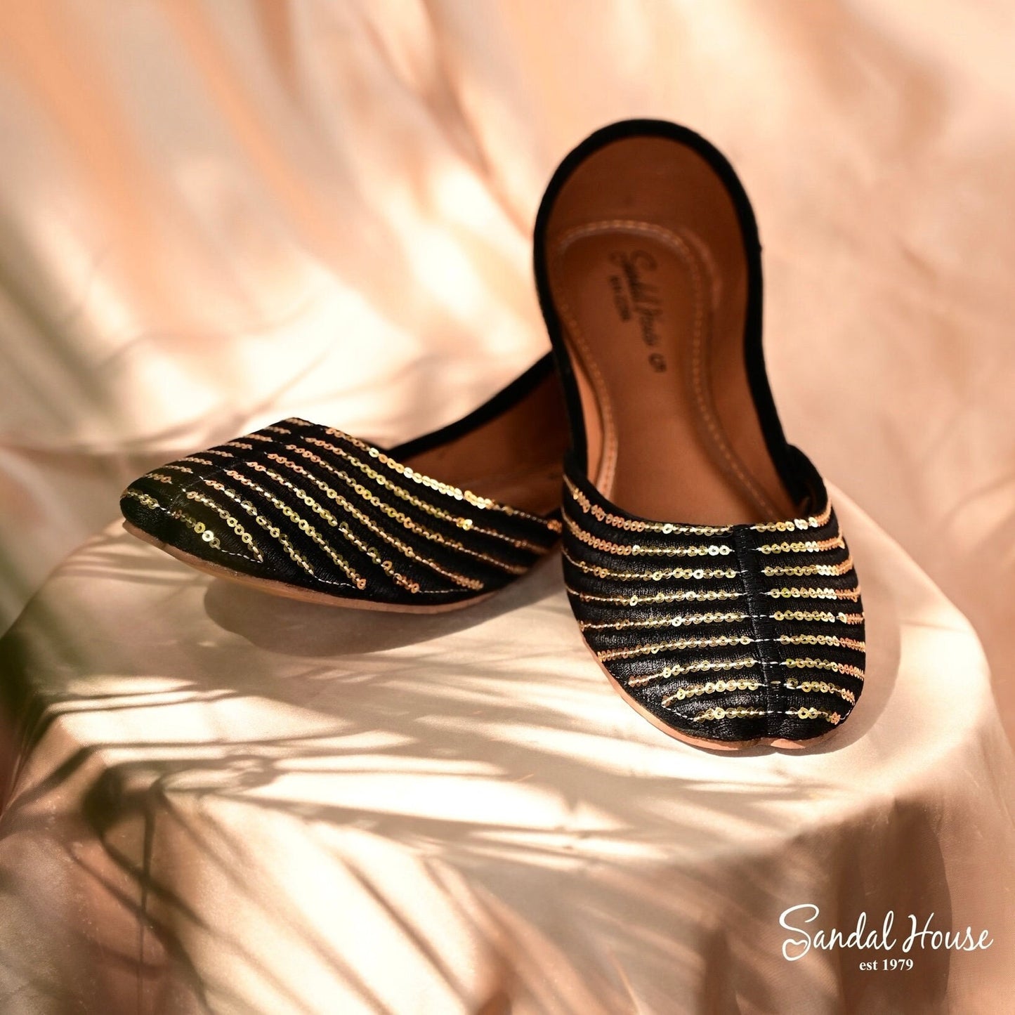 Handmade Sequin Khusa Sandal | Womens Punjabi Juti | Flat Indian Pakistani Wedding Party Shoes | Gift For Her | Black | Gold | Silver | Rose