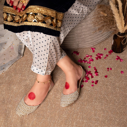 Pearlescent Handmade Pakistani Indian Khusa Sandal| Diamonte and Pearl Punjabi Jutti | Wedding shoes | Gift For Her | Gold Silver