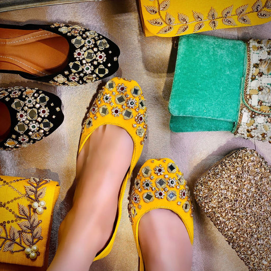 Ladies handmade Pakistani Indian Khusa Sandal | Diamonte and Mirror Punjabi Jutti | Womens wedding shoes | Gift For Her | Mehndi footwear
